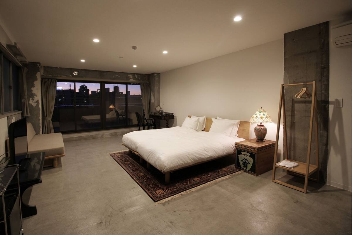 Large for 4 - Penthouse Room | In-room safe, free WiFi, bed sheets