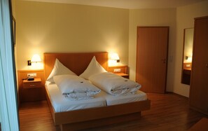 Deluxe Double Room | Premium bedding, minibar, in-room safe, desk