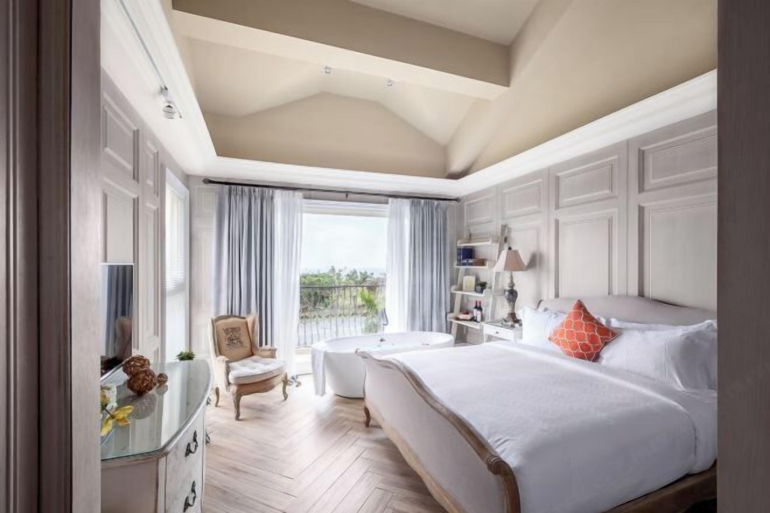 高級寢具、羽絨被、Select Comfort 床墊、客房內保險箱