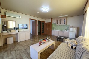 Habitación familiar (23PY, extra person fee over 6 People) | Insonorización y wifi gratis 
