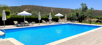 Himonas Apartments