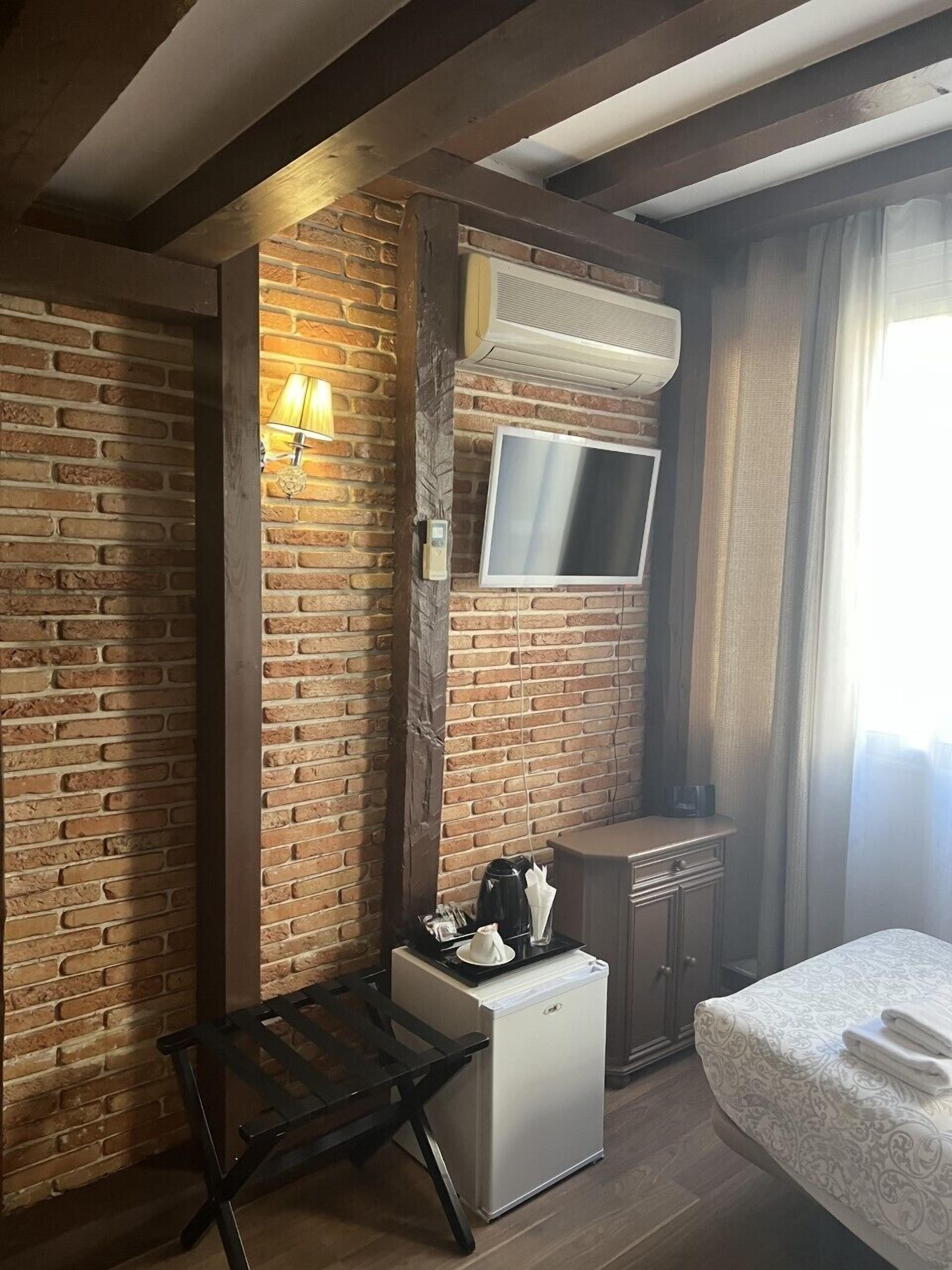 Photo - Hostal Central Palace Madrid