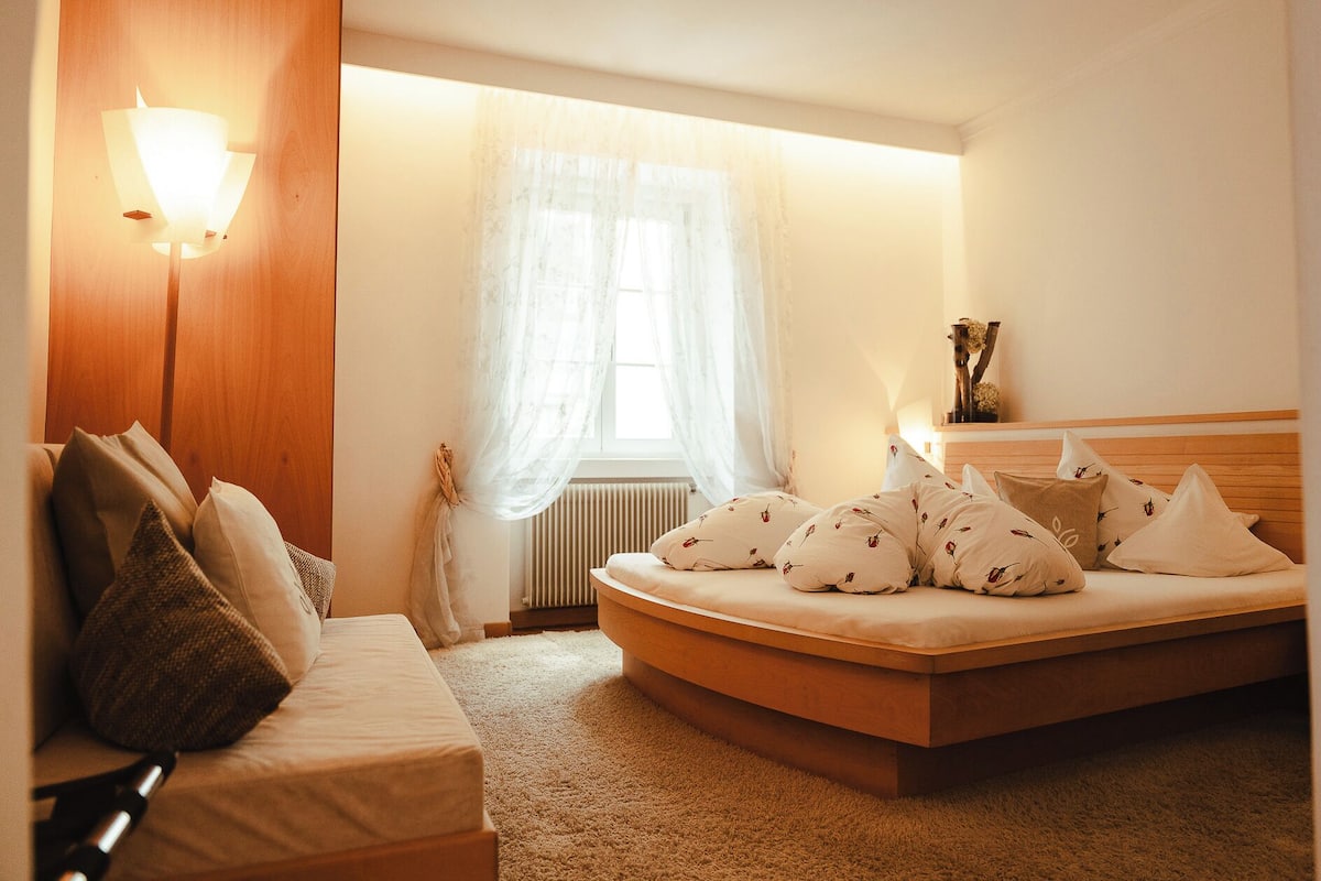 Chambre Double, 1 lit double, vue montagne | 1 chambre, literie de qualité supérieure