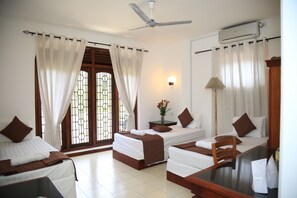 Desk, rollaway beds, free WiFi - Castelo Kandy Hotel (Kandy)