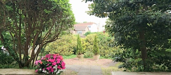 Sarum Hotel