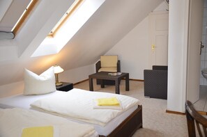 Bureau, Wi-Fi gratuit, draps fournis