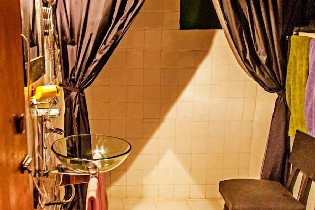 Deluxe Double Room, 1 King Bed, Balcony, Mountain View | Desk, cribs (free), WiFi (free)