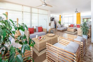 Lobby sitting area - Hotel Horizonte (San Michele al Tagliamento)