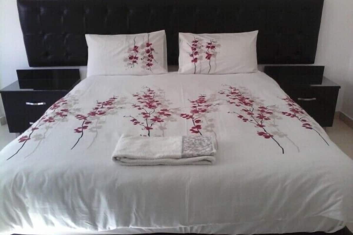 2 bedroom apartment | Desk, soundproofing, iron/ironing board, free cribs/infant beds