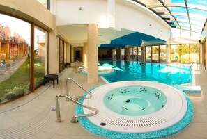 Bain à remous intérieur