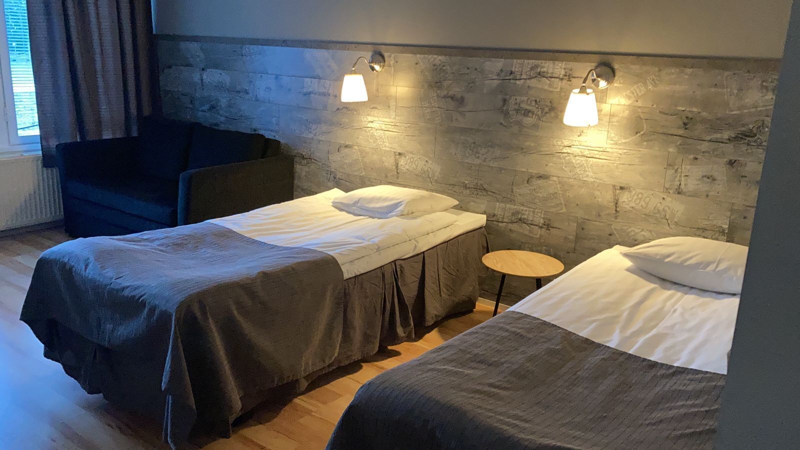 standard triple room | free cots/infant beds, free wifi, bed sheets