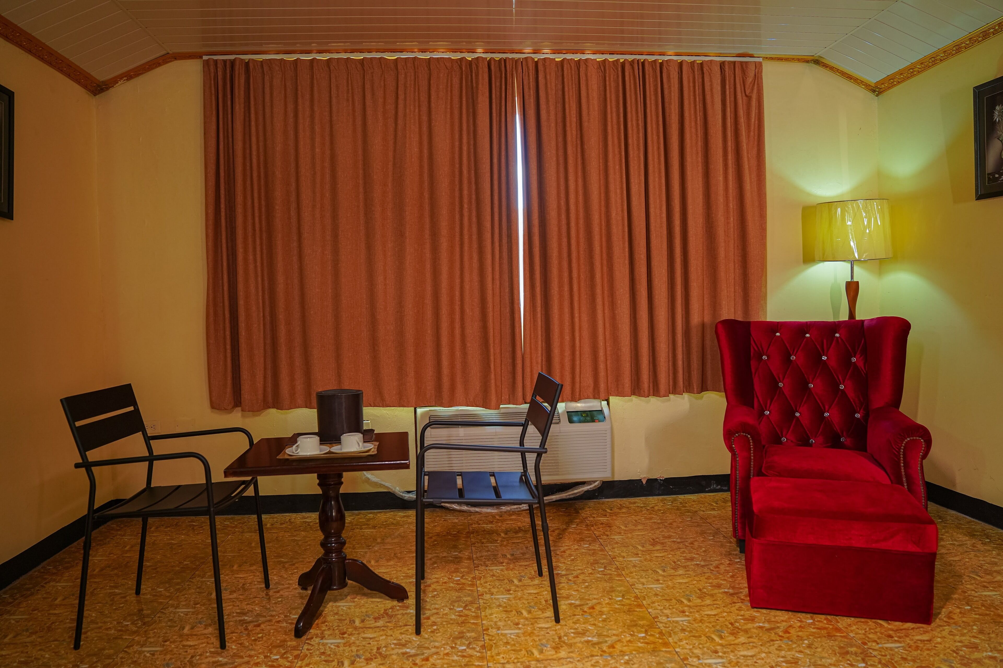 1 bedroom, in-room safe, desk, iron/ironing board