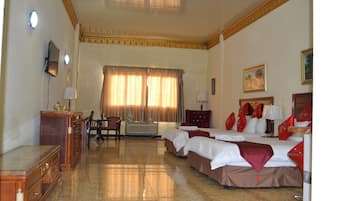 In-room safe, desk, iron/ironing board, free WiFi