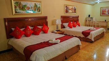 In-room safe, desk, iron/ironing board, free WiFi