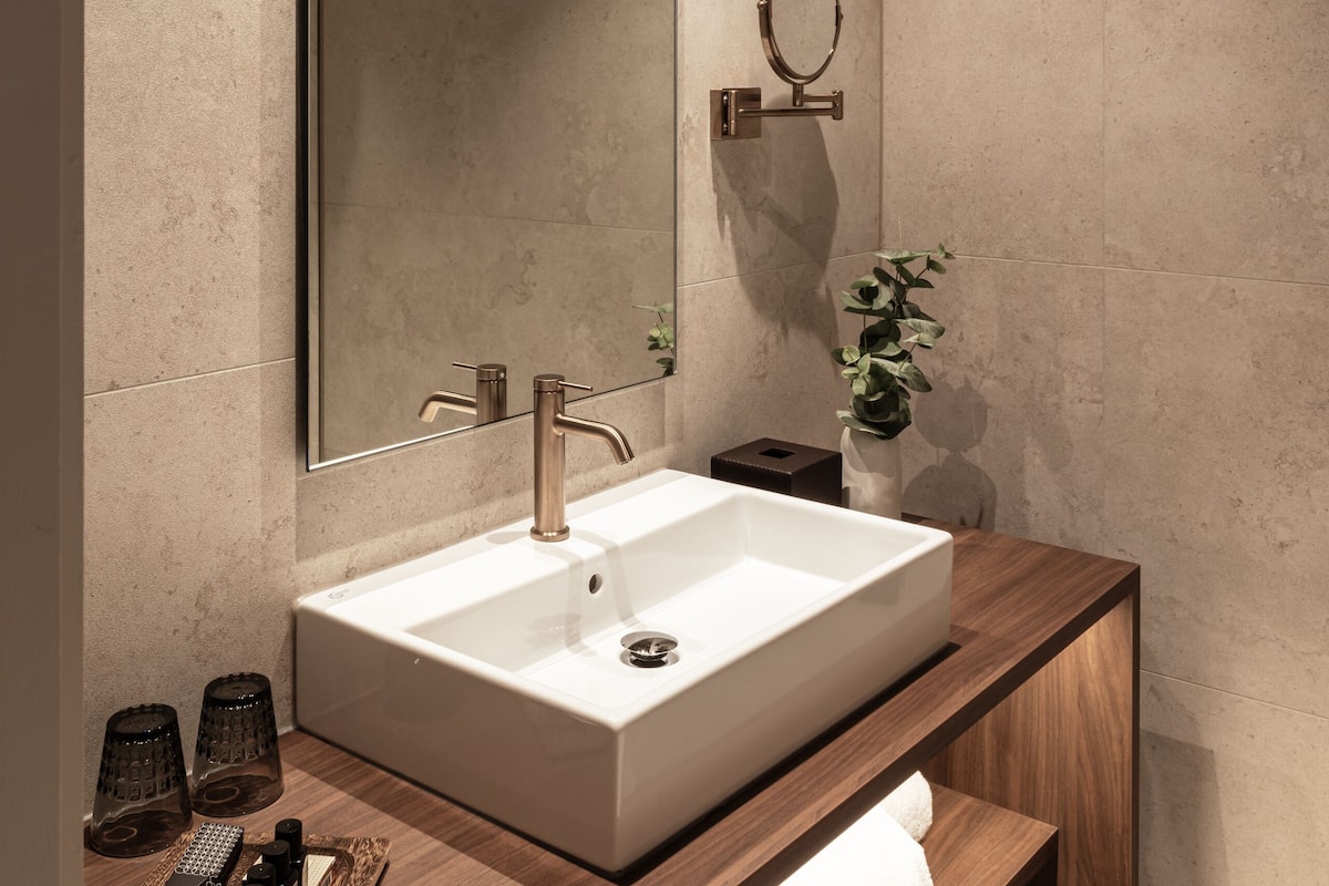 free toiletries, hair dryer, bathrobes, slippers