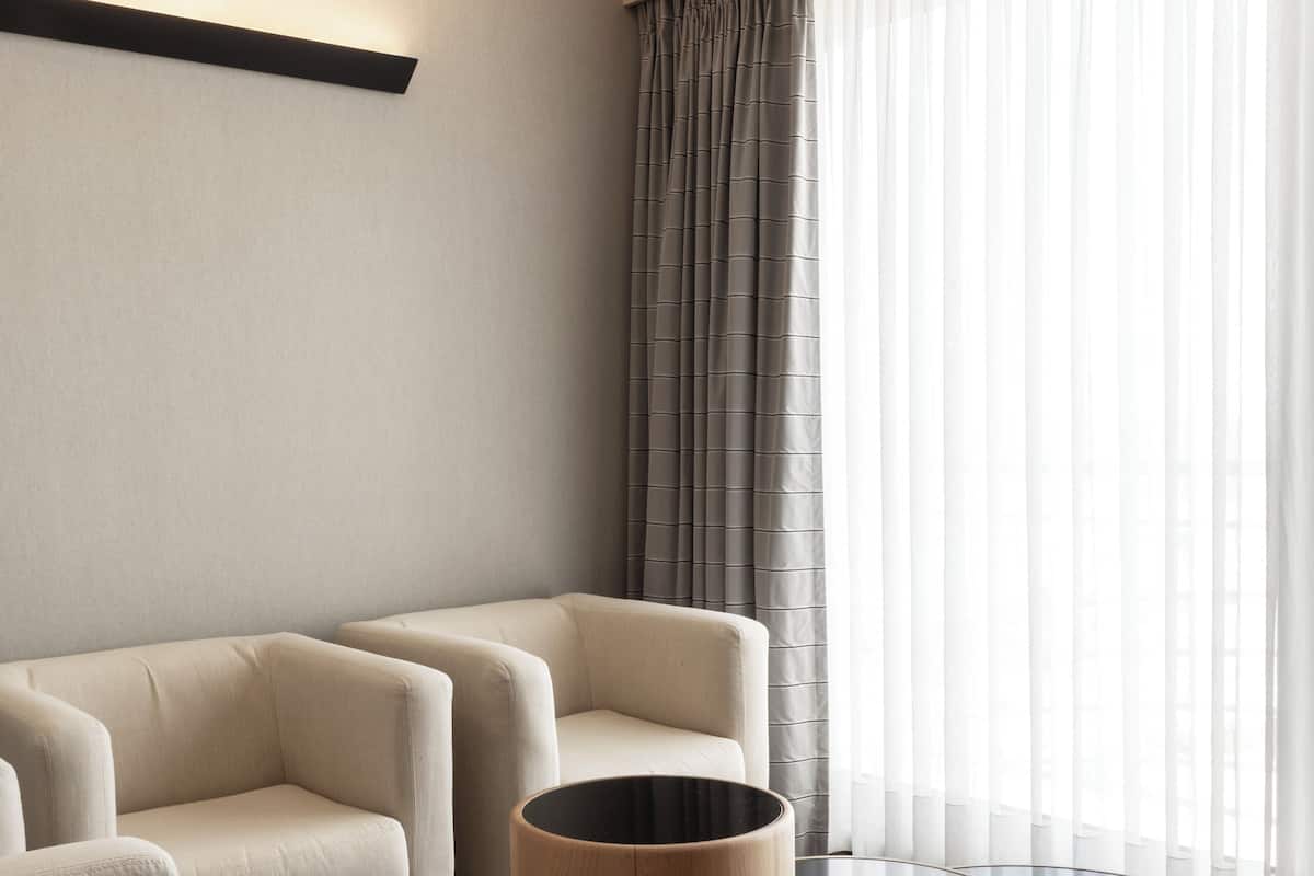 suite | living area | tv