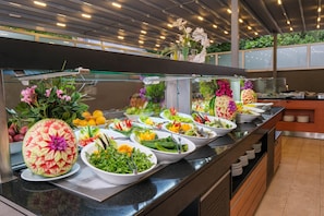 Buffet - Selen Hotel Icmeler (Marmaris)