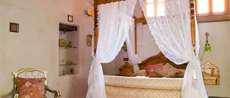 1 habitación, ropa de cama de alta calidad y minibar
