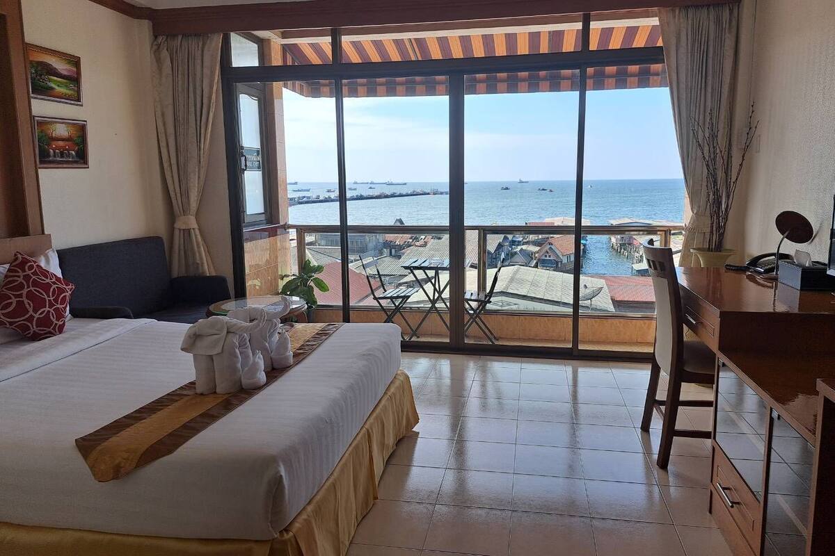 superior sea view balcony | 1 bedroom, minibar, in-room safe, desk