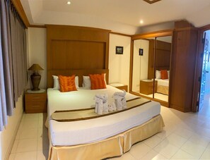 Superior Suite Seaview Balcony | Minibar, safe på rommet, skrivebord og lydisolert