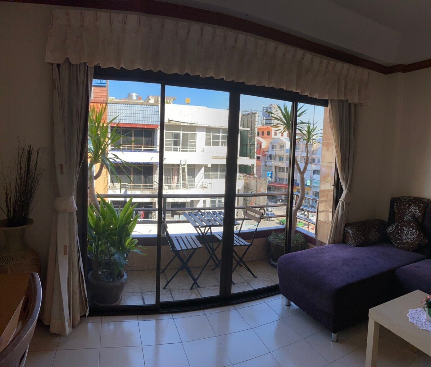 superior deluxe city view balcony | living area | 40-inch flat-screen tv with cable channels, tv