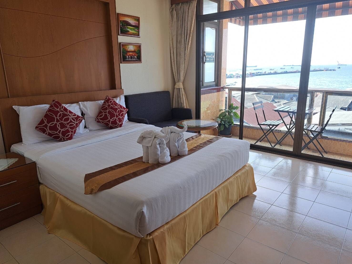 superior sea view balcony | 1 bedroom, minibar, in-room safe, desk
