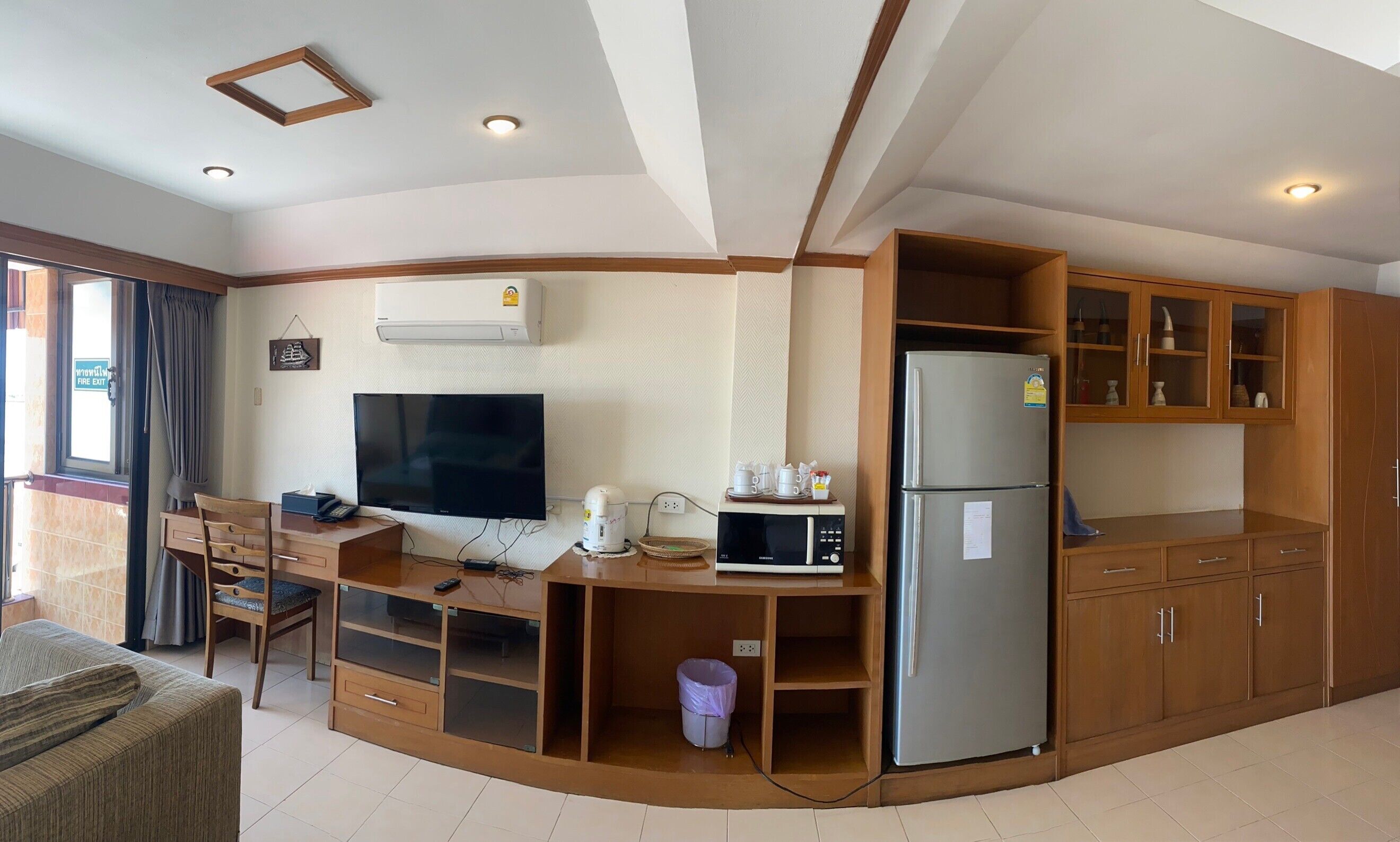 superior suite seaview balcony | 1 bedroom, minibar, in-room safe, desk