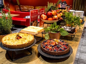 Daily buffet breakfast for a fee - ibis Wroclaw Centrum (Wroclaw)