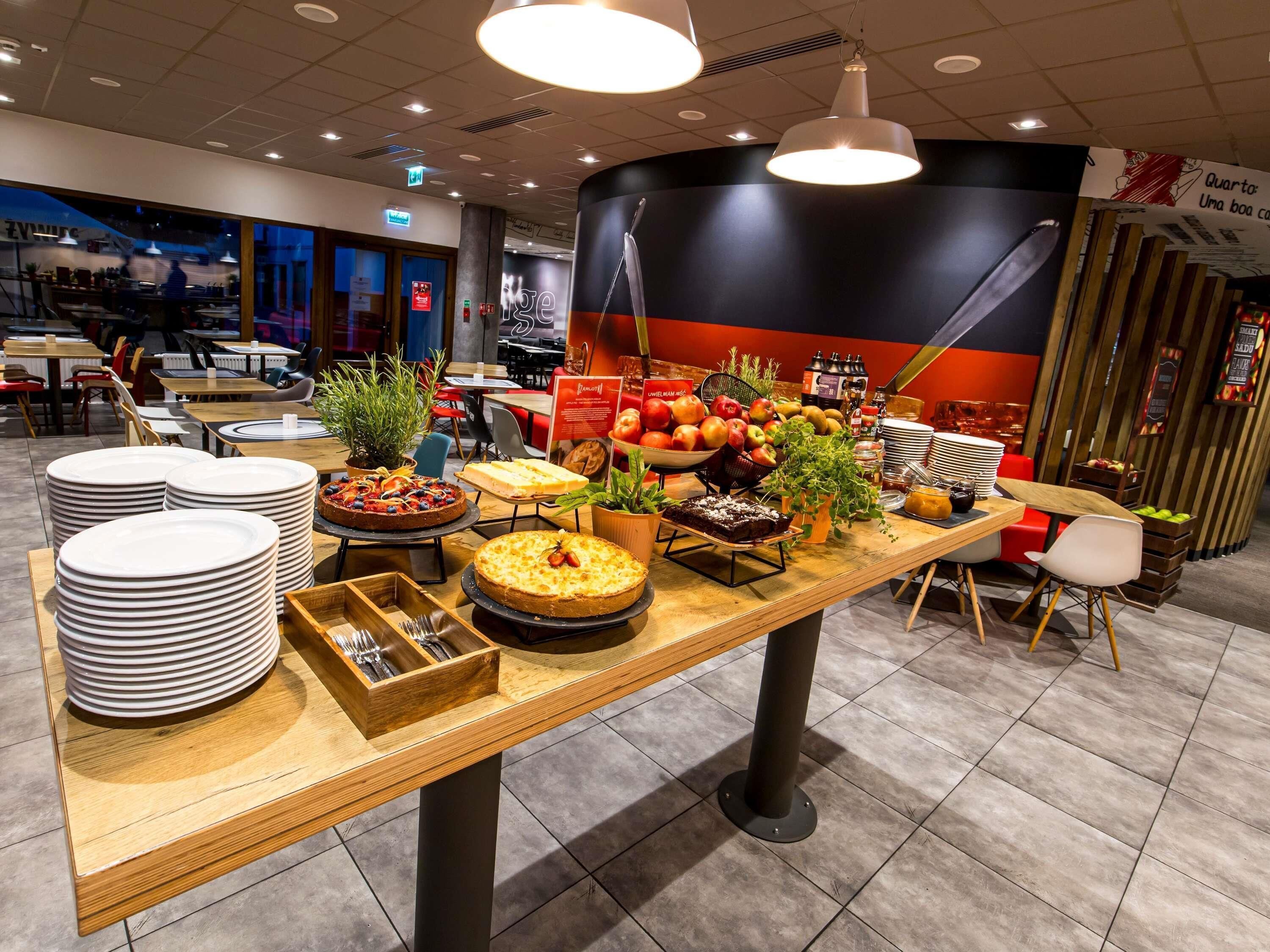 Päivittäinen buffetaamiainen maksusta
