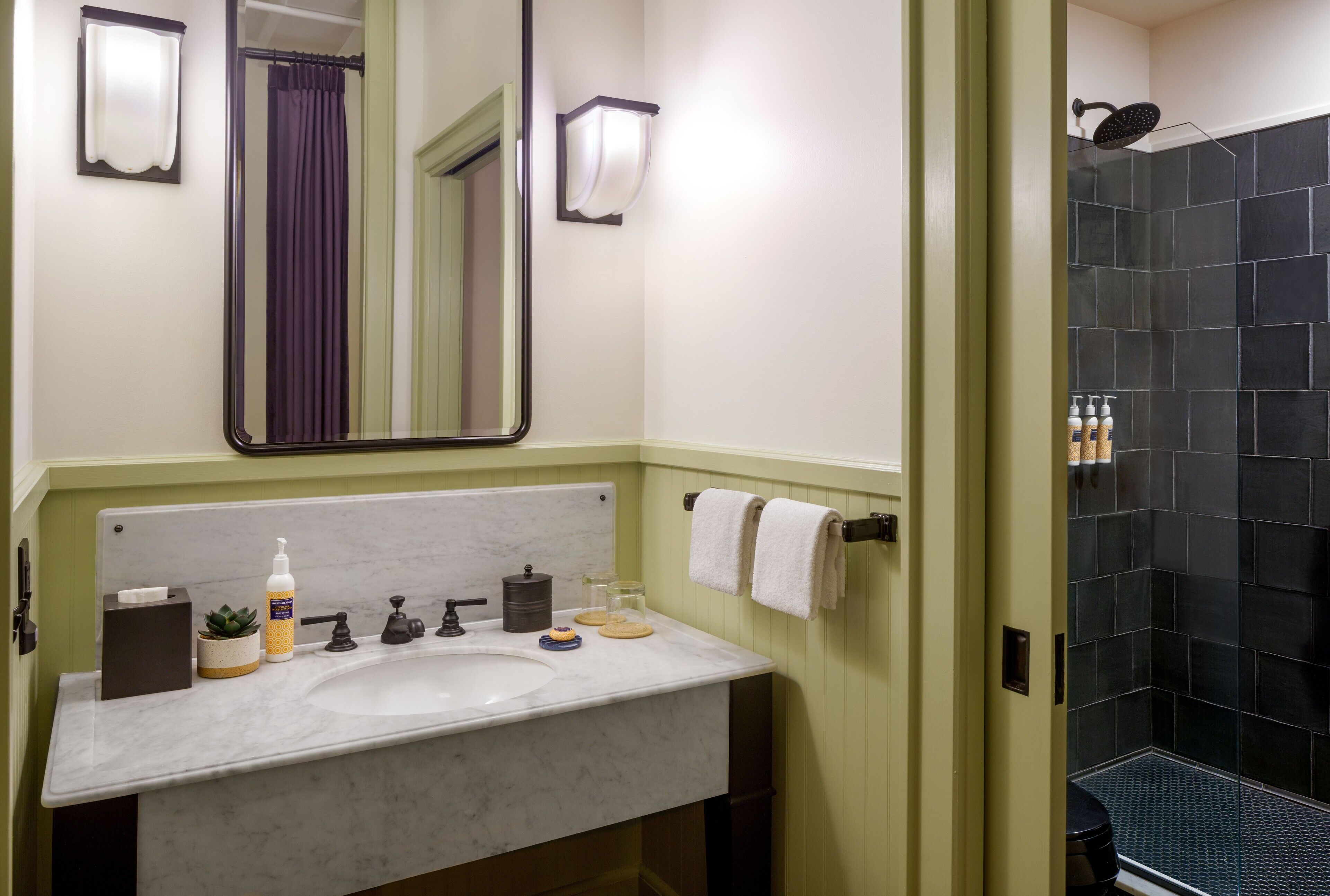 Photo - The Barnett JDV by Hyatt