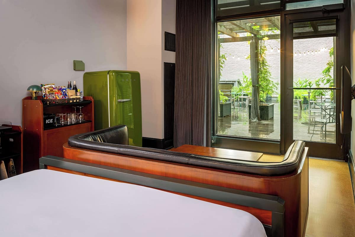 Egyptian cotton sheets, premium bedding, minibar, in-room safe