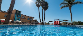 Aparthotel Atlántico Resort