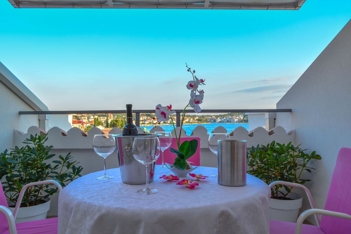 Luxury-Penthouse, 2 Schlafzimmer, Meerblick | Terrasse/Patio