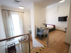 Luxury Room | In-room dining - The Royale Chulan Hyde Park (London)