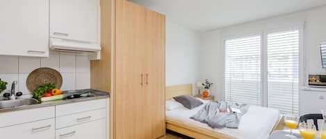 Bureau, fer et planche à repasser, Wi-Fi gratuit