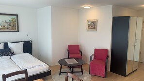 Deluxe Studio, Terrace | Soundproofing, free WiFi - Swiss Star Zurich Oerlikon (Zürich)