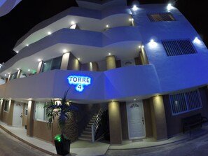 Courtyard - Hotel & Suites Country (Valladolid)