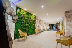 Flat-screen TV - Hotel & Suites Country (Valladolid)