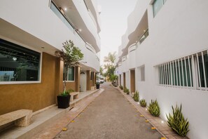 Exterior - Hotel & Suites Country (Valladolid)