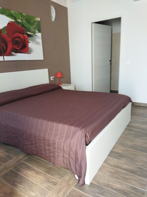 Room, 1 Bedroom, Poolside | 1 bedroom, in-room safe, blackout curtains, soundproofing - Azienda Agrituristica Le Betulle (Piombino)