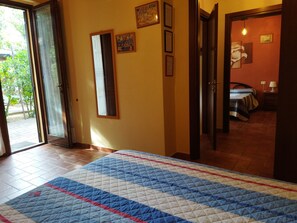 Standard Quadruple Room, 2 Bedrooms | 1 bedroom, in-room safe, blackout drapes, soundproofing