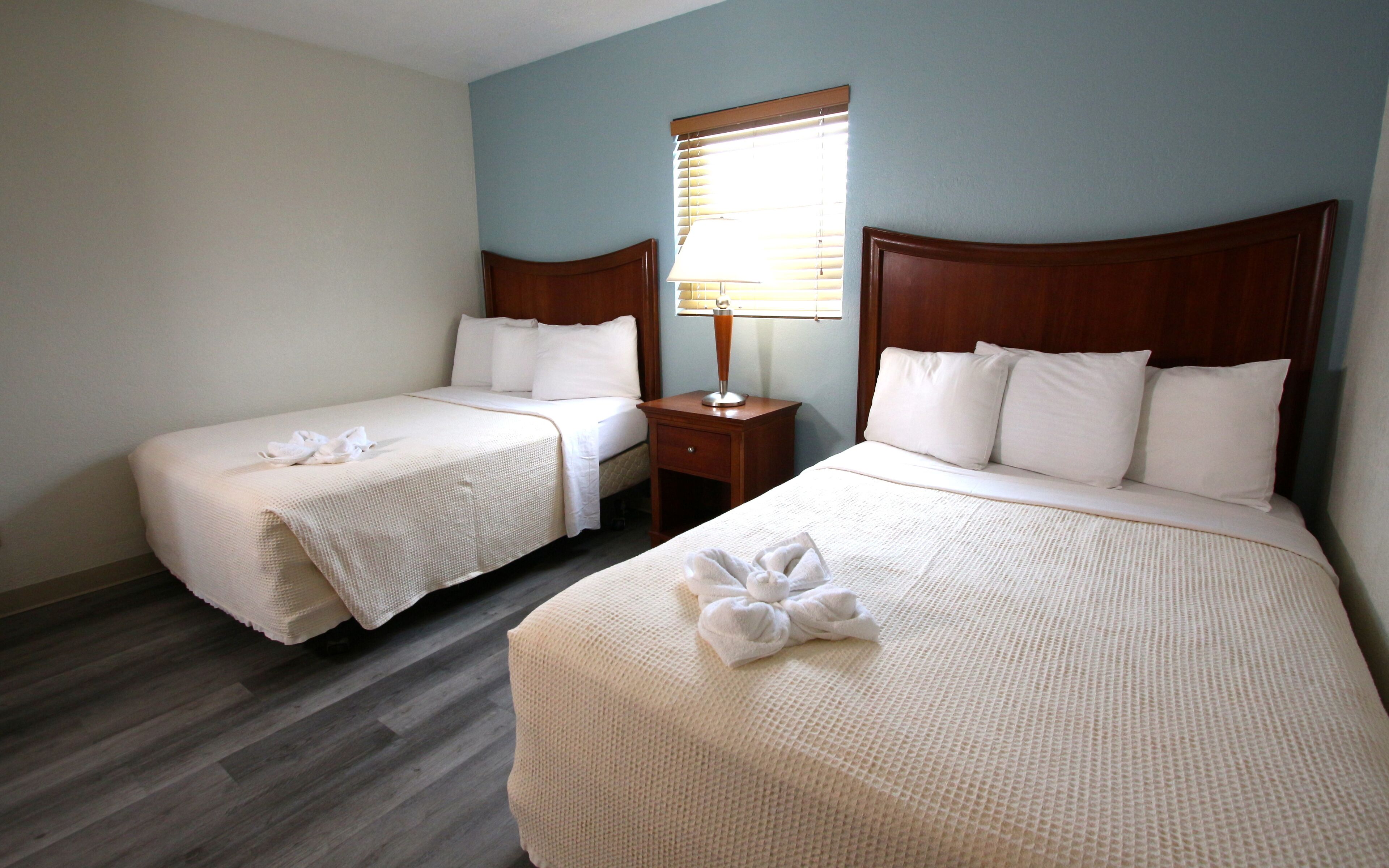 pool/oceanview 1 bedroom non-efficiency suite | 1 bedroom, pillow-top beds, free wifi, bed sheets