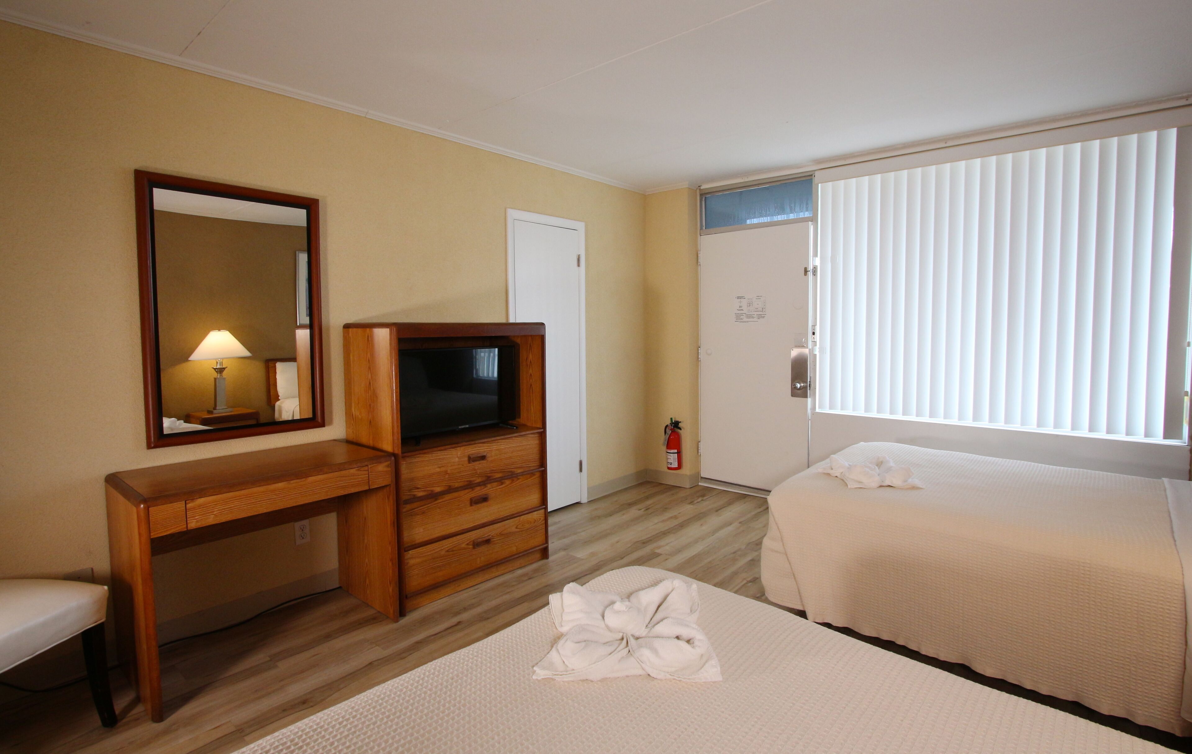 1 bedroom, pillow-top beds, free wifi, bed sheets