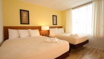 Oceanfront 1 Bedroom Efficiency Suite | Pillow-top beds, free WiFi, bed sheets