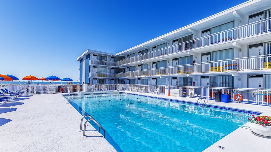 The Crusader Oceanfront Family Resort