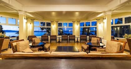 Lake Yellowstone Hotel And Cabins - Inside the Park