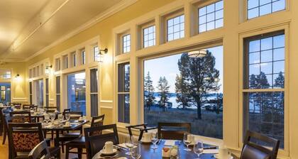 Lake Yellowstone Hotel And Cabins - Inside the Park