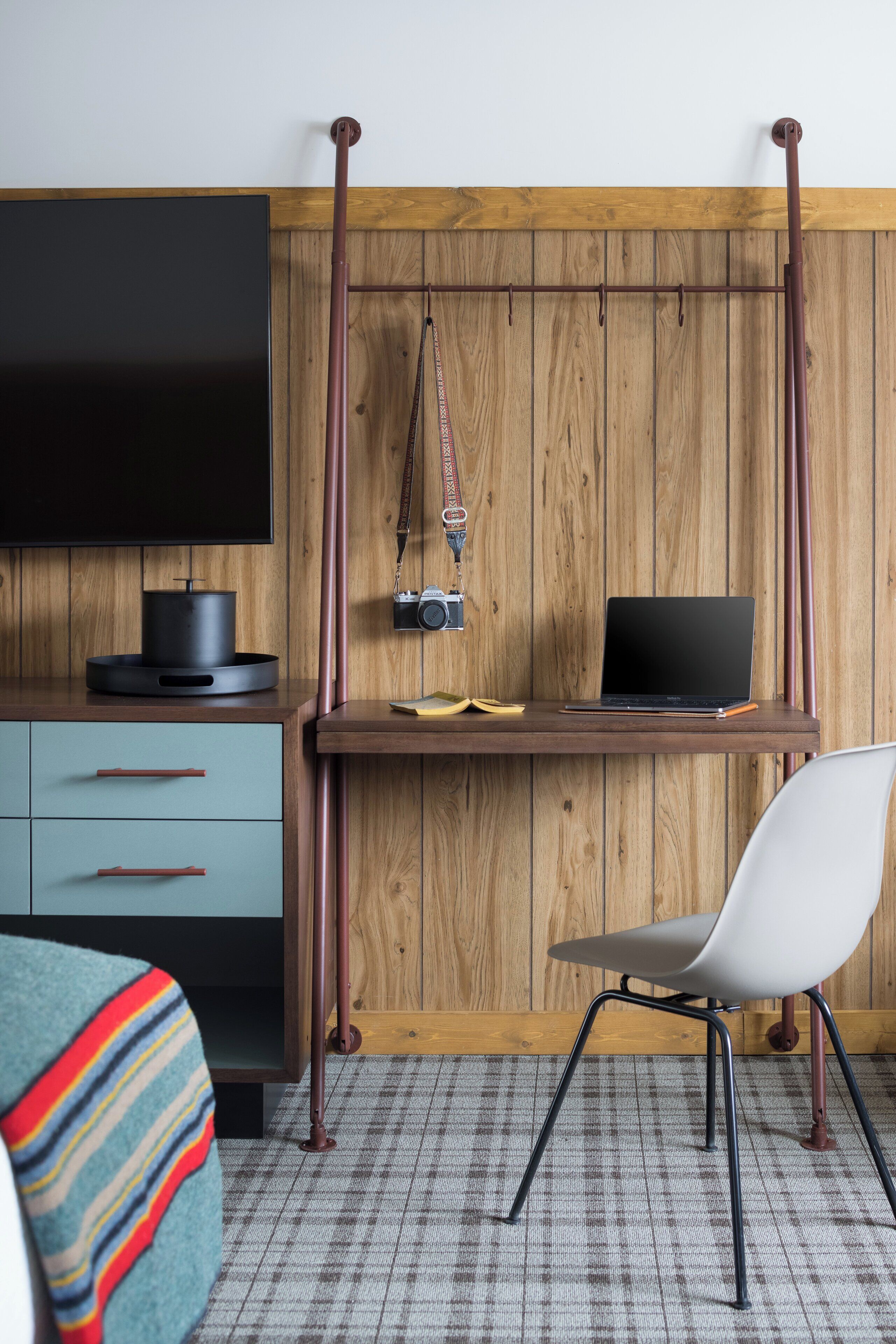 in-room safe, desk, laptop workspace, blackout curtains