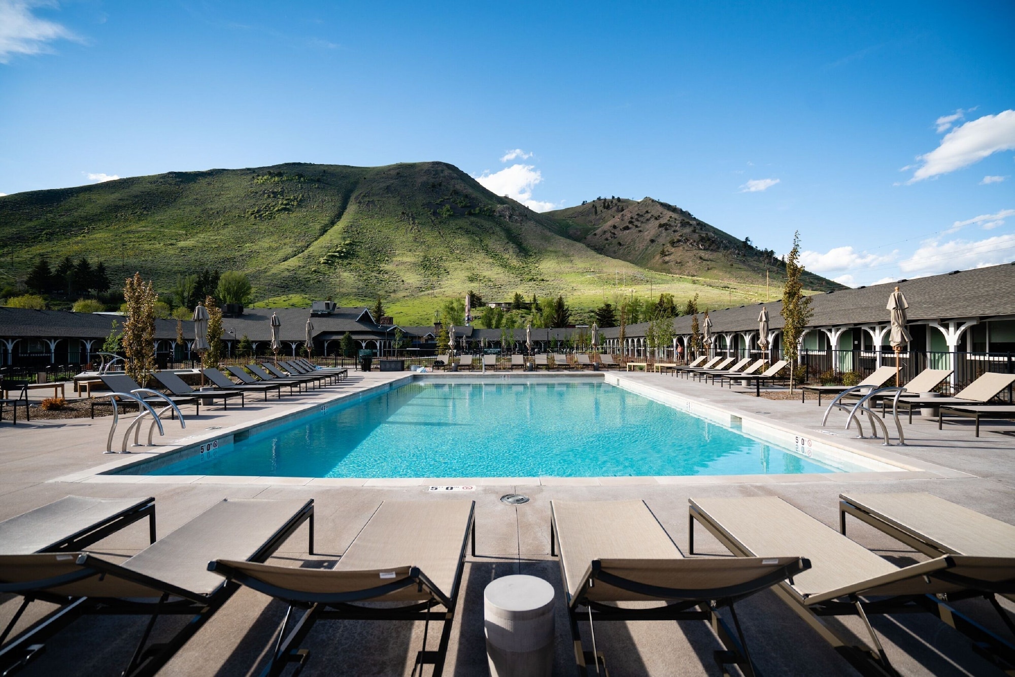 Book The Best Hotels in Jackson, WY for 2023 from CA 126 Expedia