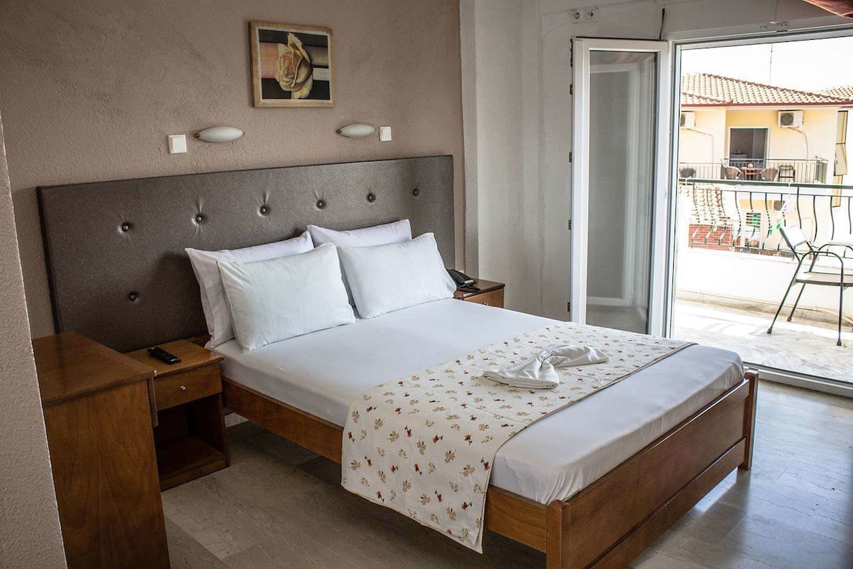 Habitación doble | Caja fuerte, tabla de planchar con plancha, cunas (de pago)